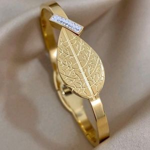 1 pc  bracelet Stainless Steel Cuff bracelet Rhinestone Cubic Zirconia Bangle